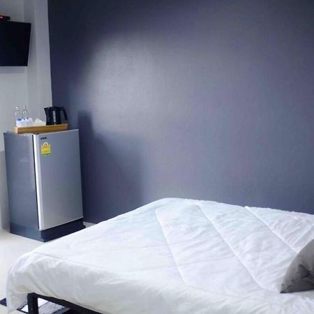 The Room Apartment 素叻他尼 外观 照片