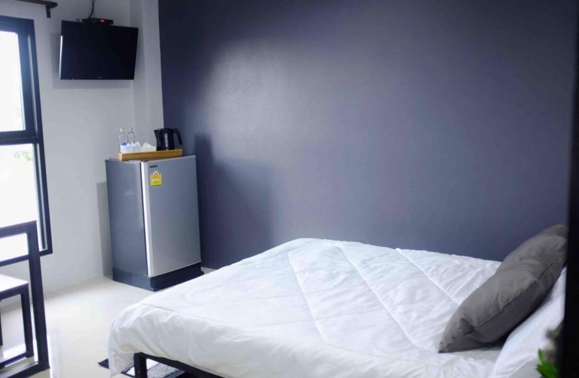 The Room Apartment 素叻他尼 外观 照片