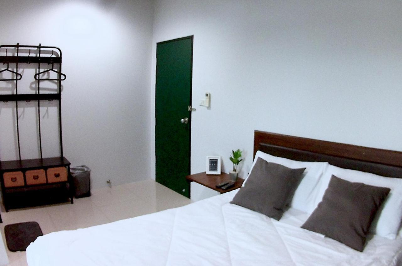 The Room Apartment 素叻他尼 外观 照片